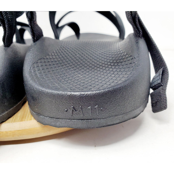 Chaco Sandals Classic Mens 11 Hiking Toe Loop Water Black Straps Shoes - Picture 9 of 12